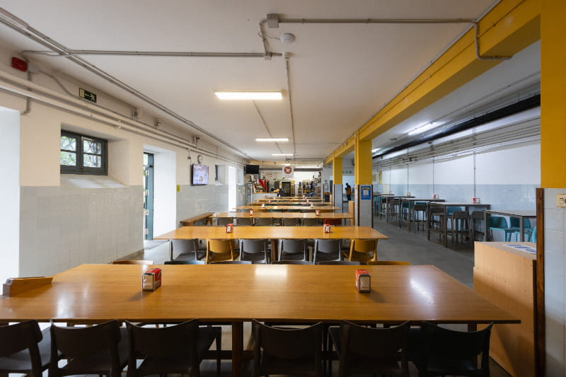 Comedor del Albergue Seminario Menor